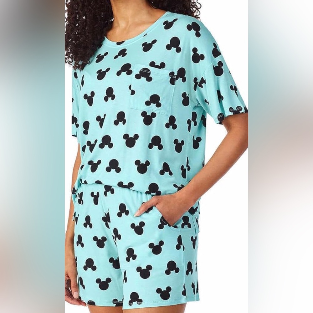 Disney Women's Short Pajama Set with Pockets in Aqua Mickey Mouse print XL
